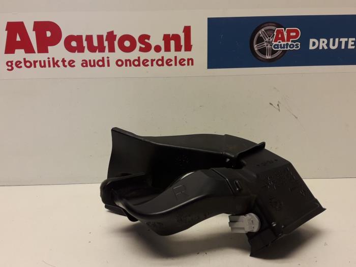 Begagnade Lufttratt Audi Q7 (4LB) 4.2 FSI V8 32V Pris € 15,00 Marginaltabell erbjuds av AP Auto's