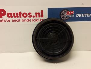 Usagé Haut-parleur Audi Q5 (8RB) 2.0 TDI 16V Quattro Prix € 20,00 Règlement à la marge proposé par AP Autos