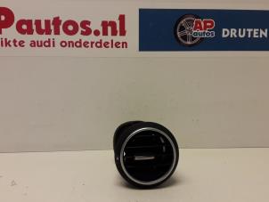 Gebrauchte Luftgitter Armaturenbrett Audi A3 (8P1) 2.0 TDI 16V Preis € 35,00 Margenregelung angeboten von AP Autos