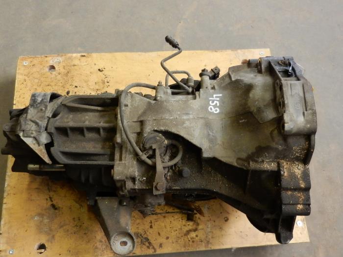 Gearbox from a Audi 80 (B4) 2.0 E 1993