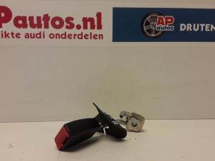 Gebrauchte Sicherheitsgurt Schließe rechts hinten Audi A4 Avant (B6) 2.0 20V Preis € 35,00 Margenregelung angeboten von AP Autos