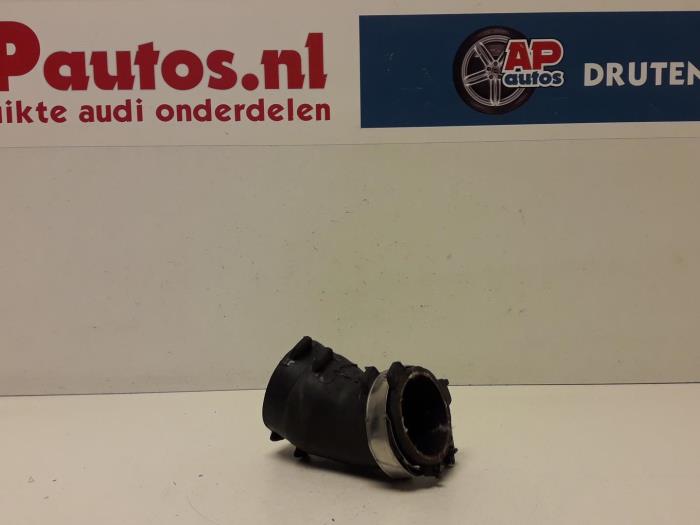 Gebrauchte Intercooler Schlauch Audi A6 Avant Quattro (C6) 3.0 TDI V6 24V Preis € 32,50 Margenregelung angeboten von AP Auto's