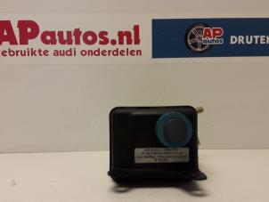 Usados Depósito de aceite de dirección asistida Audi 80 (B3) 1.8 Precio € 15,00 Norma de margen ofrecido por AP Autos