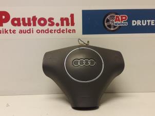 Usagé Airbag gauche (volant) Audi A4 Cabrio (B7) 3.0 V6 30V Prix € 24,99 Règlement à la marge proposé par AP Autos