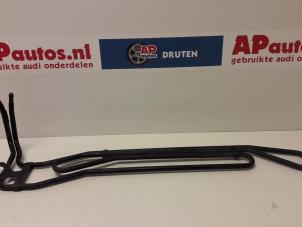 Used Oil cooler Audi A8 (D2) 3.7 V8 40V Quattro Price € 20,00 Margin scheme offered by AP Autos