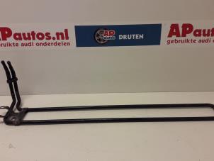 Gebrauchte Ölkühler Audi A8 Preis € 20,00 Margenregelung angeboten von AP Autos