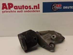 Usados Soporte de caja de cambios Audi A8 (D2) 3.7 V8 40V Quattro Precio € 19,99 Norma de margen ofrecido por AP Autos
