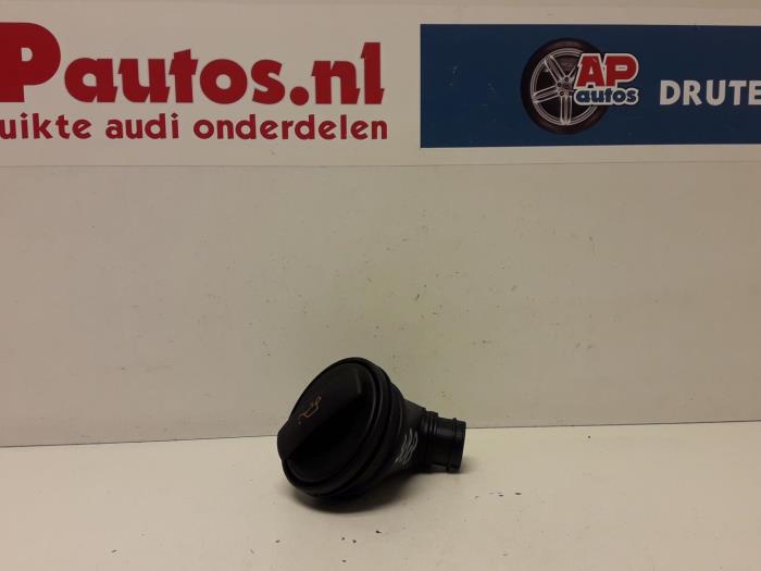 Begagnade Oljepåfyllningsrör Audi Q7 (4LB) 3.0 TDI V6 24V Pris € 15,00 Marginaltabell erbjuds av AP Auto's