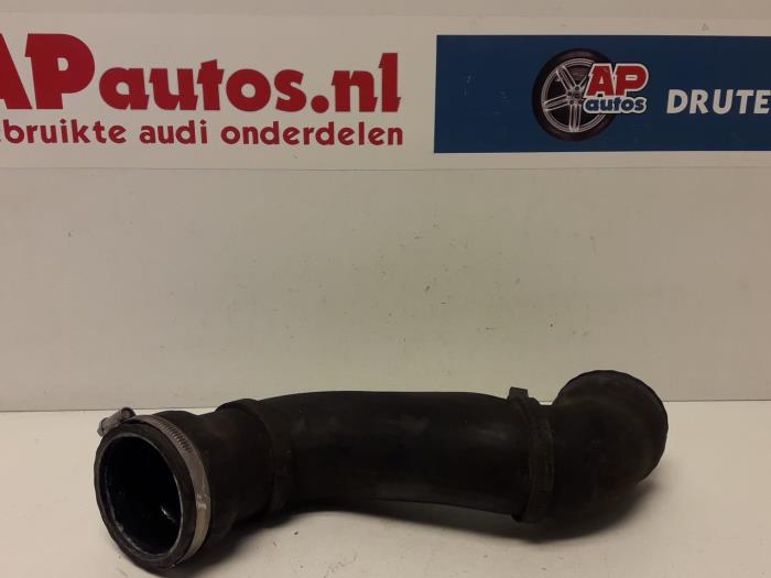 Usagé Tuyau intercooler Audi TT Roadster (8N9) 1.8 T 20V Quattro Prix € 24,99 Règlement à la marge proposé par AP Auto's