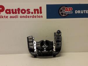 Usados Unidad de control multimedia Audi S5 (8T3) 4.2 V8 40V Precio € 59,99 Norma de margen ofrecido por AP Autos