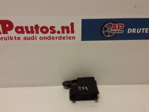 Używane Rozdzielacz przeplywu Audi S5 (8T3) 4.2 V8 40V Cena € 19,99 Procedura marży oferowane przez AP Autos
