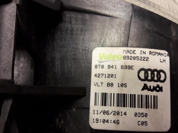 Anti brouillard gauche d'un Audi A1 (8X1/8XK) 1.6 TDI 16V 2014