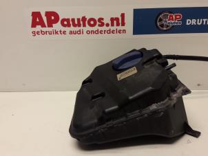 Usagé Vase d'expansion Audi Q7 (4LB) 3.0 TDI V6 24V Prix € 15,00 Règlement à la marge proposé par AP Autos