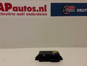 Używane Modul (rózne) Audi A5 Quattro (B8C/S) 3.0 TDI V6 24V Cena € 34,99 Procedura marży oferowane przez AP Autos