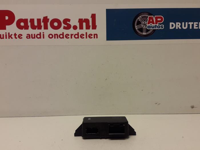 Używane Modul gateway Audi A4 Avant (B8) 1.8 TFSI 16V Cena € 19,99 Procedura marży oferowane przez AP Auto's
