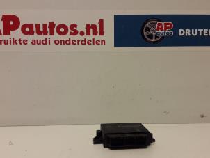 Usados Módulo PDC Audi A4 Avant (B8) 1.8 TFSI 16V Precio € 39,99 Norma de margen ofrecido por AP Autos