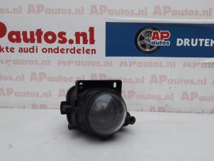 Usagé Feu antibrouillard avant droit Audi A6 Quattro (C5) 2.5 TDI V6 24V Prix € 19,99 Règlement à la marge proposé par AP Autos