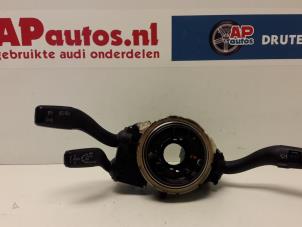Używane Przelacznik Combi kolumny kierownicy Audi A4 (B7) 2.0 TFSI 20V Cena € 19,99 Procedura marży oferowane przez AP Autos