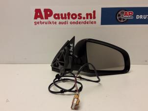 Używane Lusterko zewnetrzne prawe Audi A4 (B7) 2.0 TFSI 20V Cena € 19,99 Procedura marży oferowane przez AP Autos