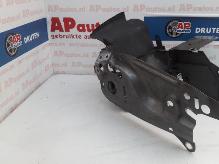 Begagnade Front Audi 80 Pris € 49,99 Marginaltabell erbjuds av AP Auto's