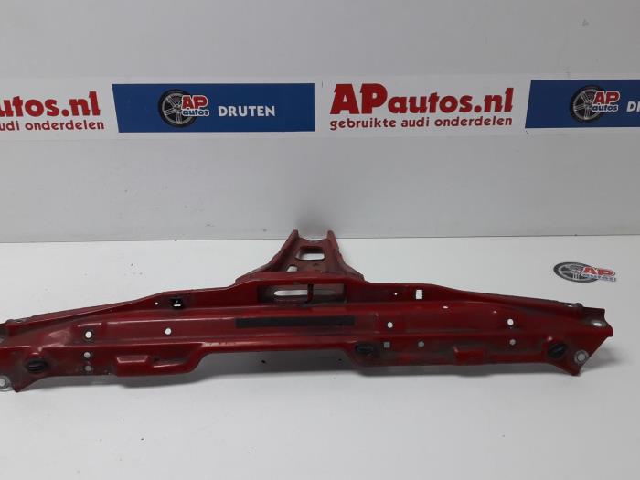 Używane Panel przedni Audi 80 (B3) 1.8 i Cena € 49,99 Procedura marży oferowane przez AP Auto's