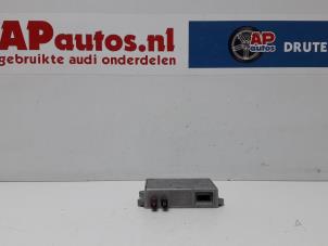 Usados Amplificador de antena Audi Q5 (8RB) 2.0 TDI 16V Quattro Precio € 9,99 Norma de margen ofrecido por AP Autos