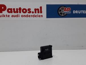 Usagé Clapet chauffage moteur Audi A6 Avant Quattro (C6) 3.0 TDI V6 24V Prix € 14,99 Règlement à la marge proposé par AP Autos