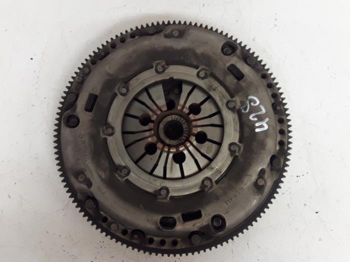 Clutch kit (complete) from a Audi A1 (8X1/8XK) 1.6 TDI 16V 2011