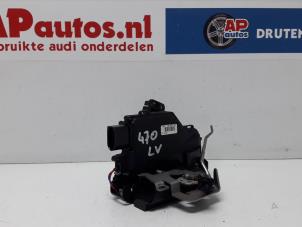 Usagé Serrure avant gauche Audi A4 Avant (B6) 1.9 TDI PDE 130 Prix € 35,00 Règlement à la marge proposé par AP Autos