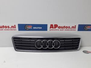 Usados Rejilla Audi A6 (C5) 2.8 V6 30V Precio € 19,99 Norma de margen ofrecido por AP Autos