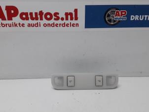 Usagé Eclairage intérieur arrière Audi A6 Avant Quattro (C6) 3.0 TDI V6 24V Prix € 19,99 Règlement à la marge proposé par AP Autos
