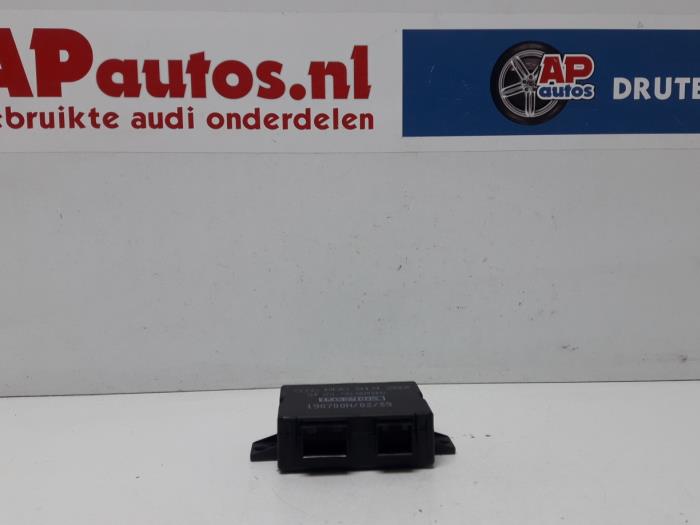 Usados Módulo PDC Audi A4 Avant (B5) 2.4 30V Precio € 24,99 Norma de margen ofrecido por AP Auto's