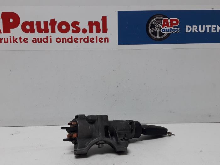 Używane Stacyjka + Kluczyk Audi A6 (C5) 1.9 TDI 115 Cena € 19,99 Procedura marży oferowane przez AP Auto's