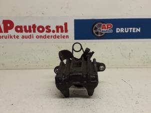 Używane Zacisk hamulcowy prawy tyl Audi A4 (B7) 2.0 TDI 16V Cena € 45,00 Procedura marży oferowane przez AP Autos