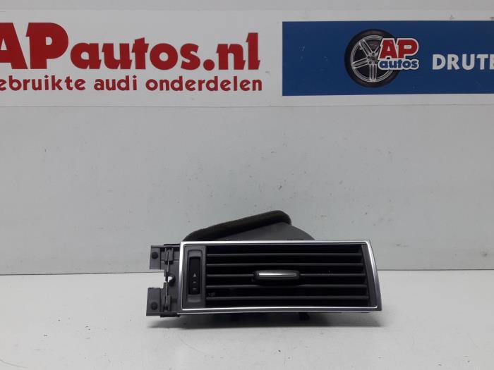 Rejilla de aire de salpicadero de un Audi A6 Avant Quattro (C6) 3.0 TDI V6 24V 2006
