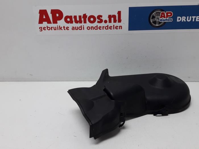 Usagé Couvercle de distribution Audi A4 Prix € 19,99 Règlement à la marge proposé par AP Auto's