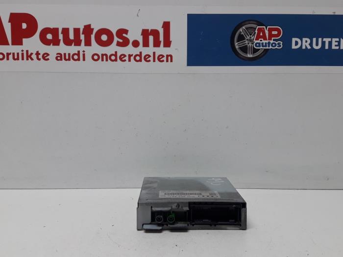Używane Modul kamery Audi A8 (D4) 4.2 TDI V8 32V Quattro Cena € 124,99 Procedura marży oferowane przez AP Auto's