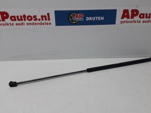 Used Bonnet gas strut, right Audi A3 Sportback (8PA) 1.6 Price € 15,00 Margin scheme offered by AP Autos