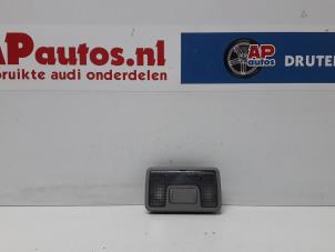Używane Oswietlenie wewnetrzne tyl Audi A4 Cena € 15,00 Procedura marży oferowane przez AP Autos
