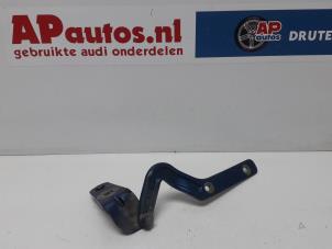 Used Tailgate hinge Audi TT (8N3) 1.8 20V Turbo Quattro Price € 14,99 Margin scheme offered by AP Autos