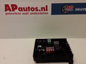 Usagé Boîte à fusibles Audi A3 Sportback (8PA) 1.6 Prix € 30,00 Règlement à la marge proposé par AP Autos