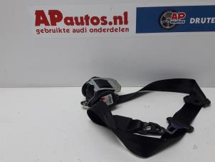 Usagé Ceinture arrière gauche Audi A4 Avant (B7) 2.0 TDI 16V Prix € 19,99 Règlement à la marge proposé par AP Autos