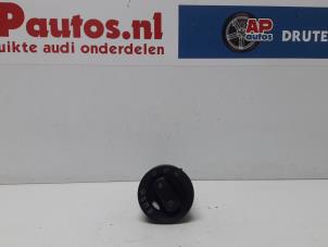 Gebrauchte Licht Schalter Audi A4 Avant (B7) 2.0 TDI 16V Preis € 19,99 Margenregelung angeboten von AP Autos