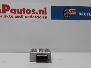 Usagé Boitier airbag Audi Cabrio (B4) 2.0 E Prix € 19,99 Règlement à la marge proposé par AP Autos