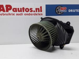 Używane Silnik wentylatora nagrzewnicy Audi A4 Avant (B5) 2.4 30V Cena € 35,00 Procedura marży oferowane przez AP Autos