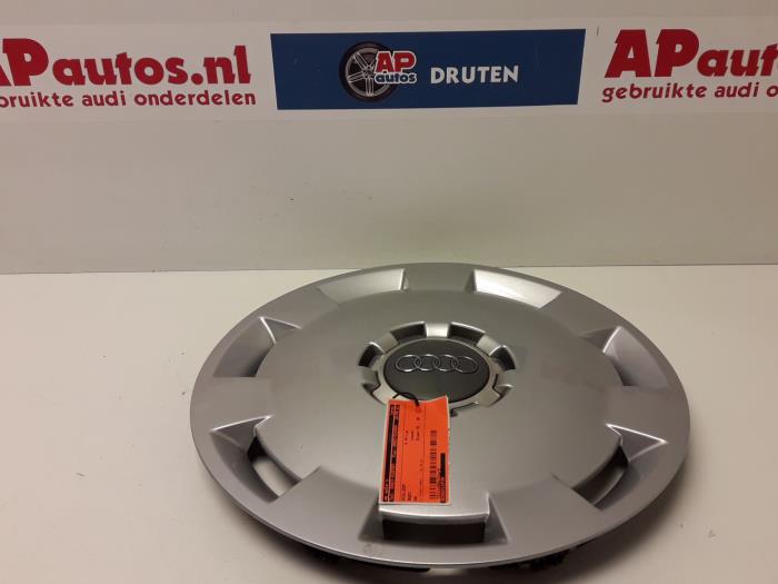 Wheel cover (spare) from a Audi A4 2001