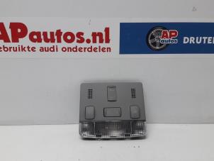 Gebrauchte Innenbeleuchtung vorne Audi A2 (8Z0) 1.4 16V Preis € 30,00 Margenregelung angeboten von AP Autos