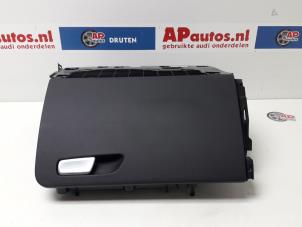Used Glovebox Audi Q5 (8RB) 2.0 TDI 16V Quattro Price € 19,99 Margin scheme offered by AP Autos