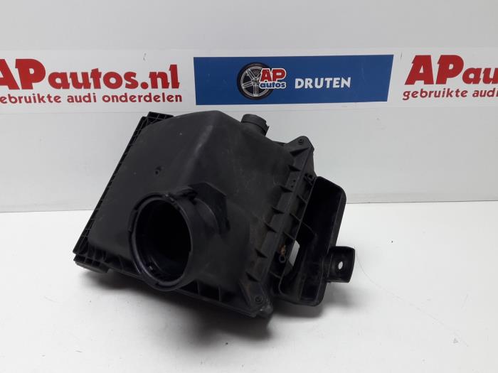 Begagnade Luftfilterhus Audi A4 Cabrio (B7) 3.0 V6 30V Pris € 19,99 Marginaltabell erbjuds av AP Auto's