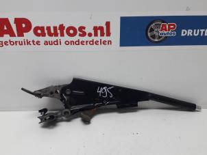 Used Parking brake lever Audi A4 (B5) 1.6 Price € 35,00 Margin scheme offered by AP Autos